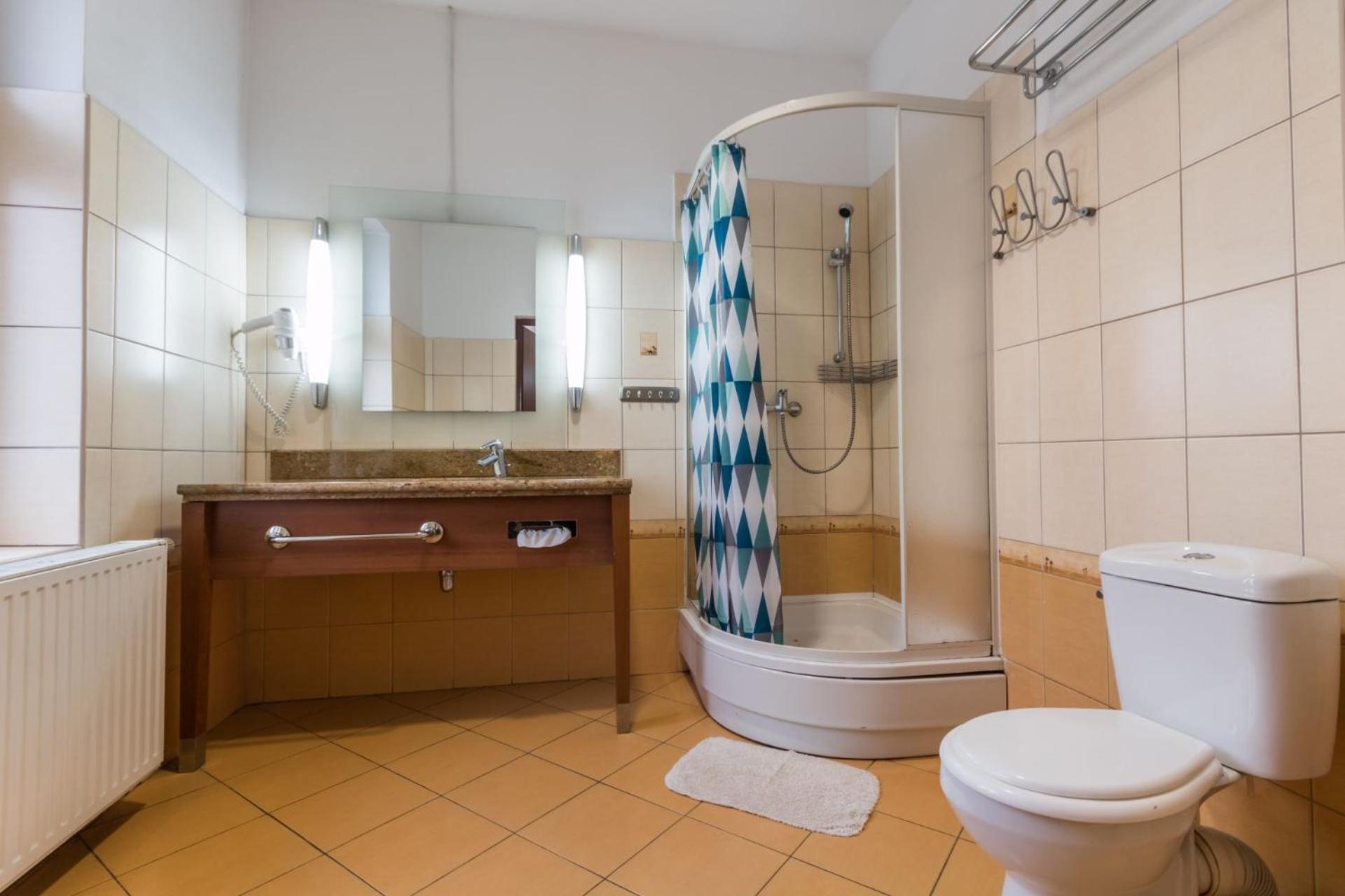 קטוביץ Hostel Nina מראה חיצוני תמונה