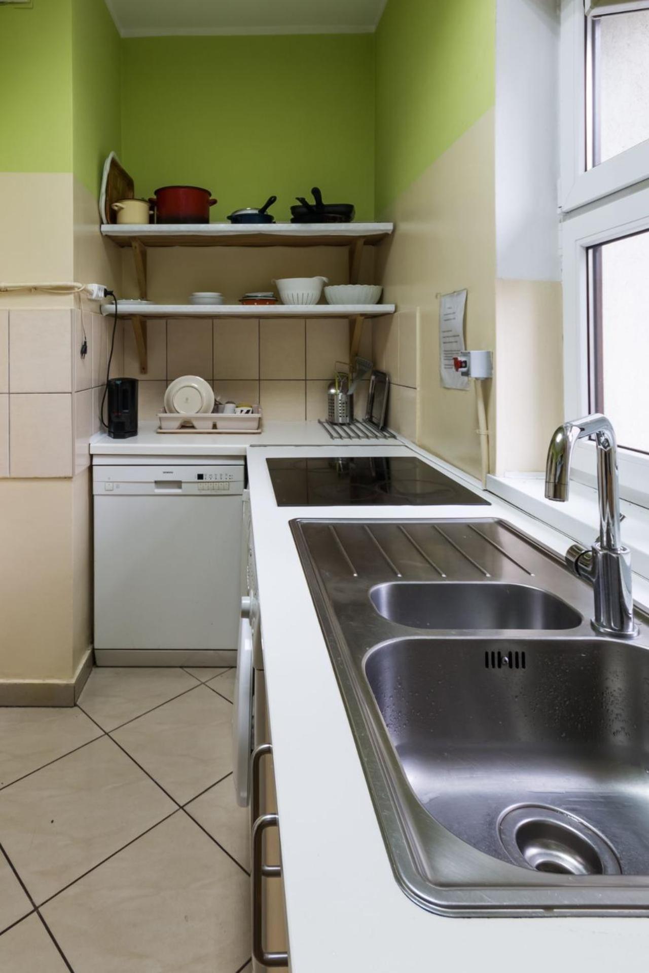 קטוביץ Hostel Nina מראה חיצוני תמונה