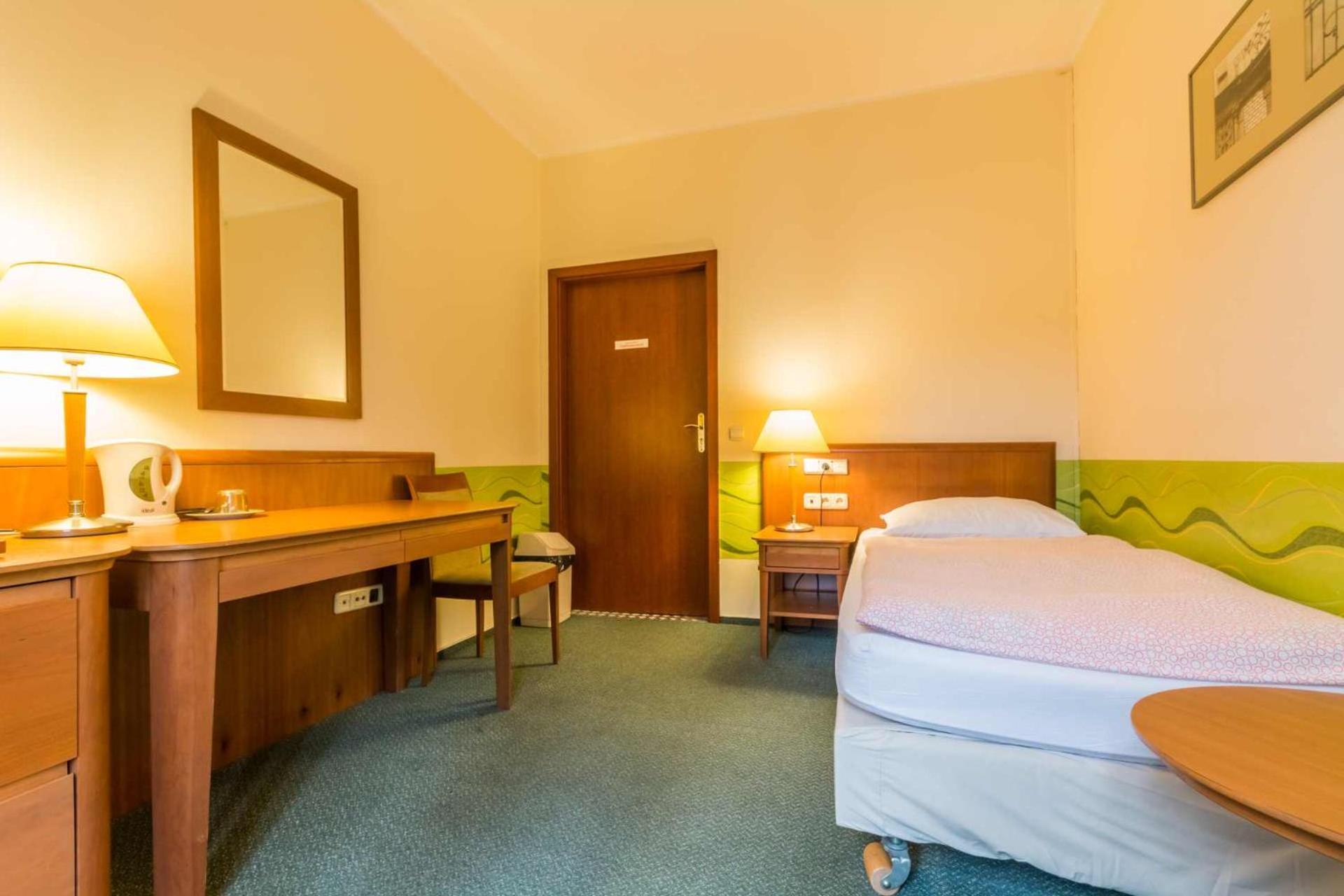 קטוביץ Hostel Nina מראה חיצוני תמונה